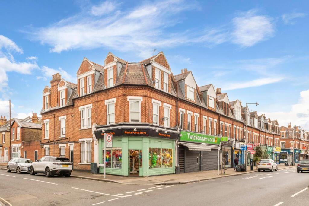 Вилла 2Bed House Twickenham With Private Garden Экстерьер фото