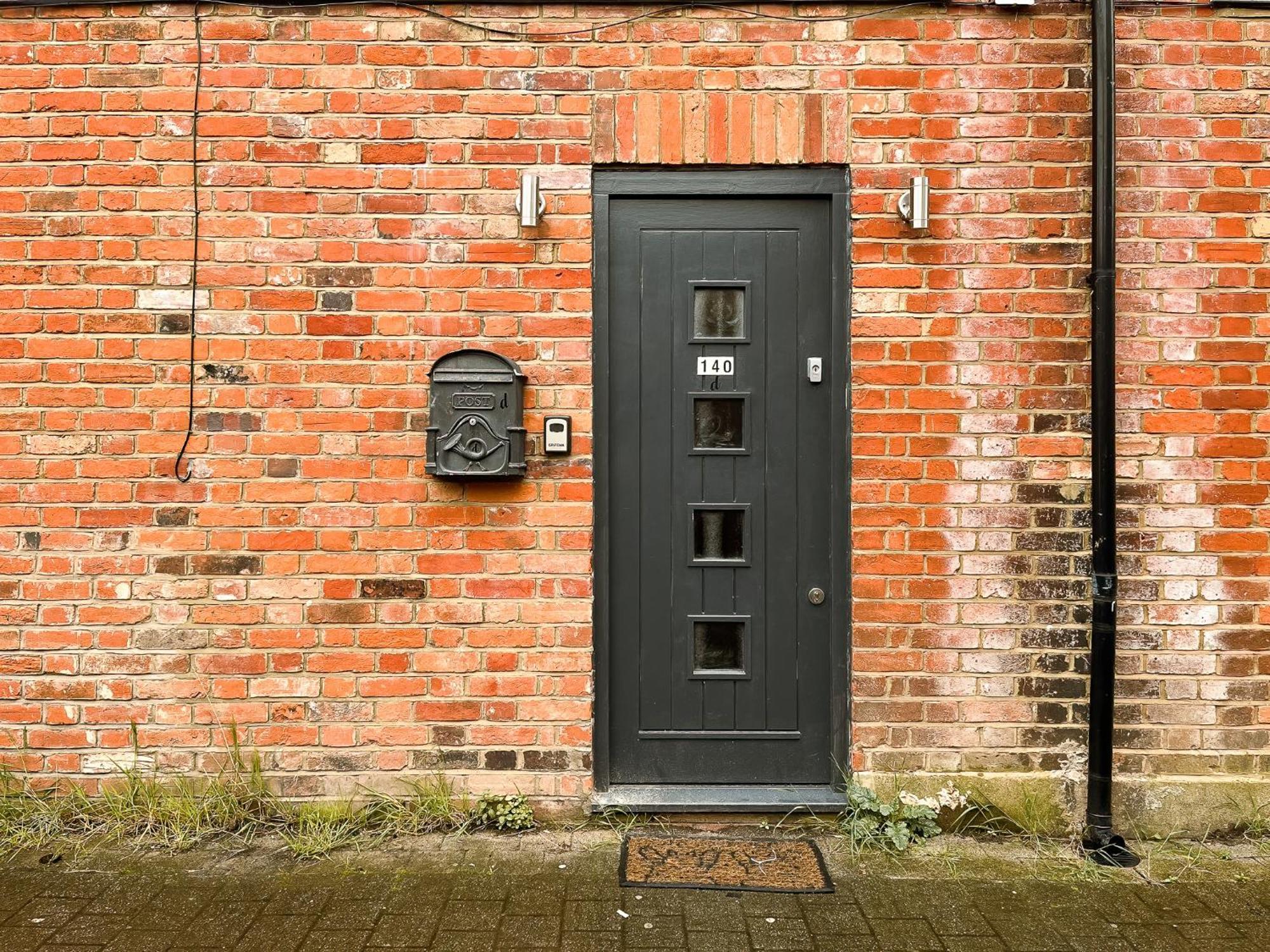 Вилла 2Bed House Twickenham With Private Garden Экстерьер фото